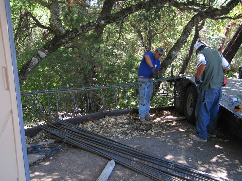 Another angle of a cage...